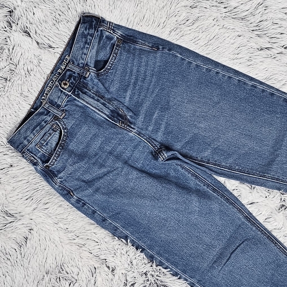 AMERICAN EAGLE | HIGH WAISTED MOM JEANS \\ SIZE 00R WOMENS - Picture 4 of 12